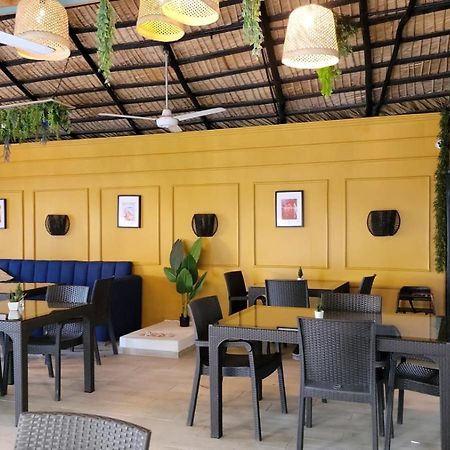 Hotel Sea Breeze Sosua Exterior photo