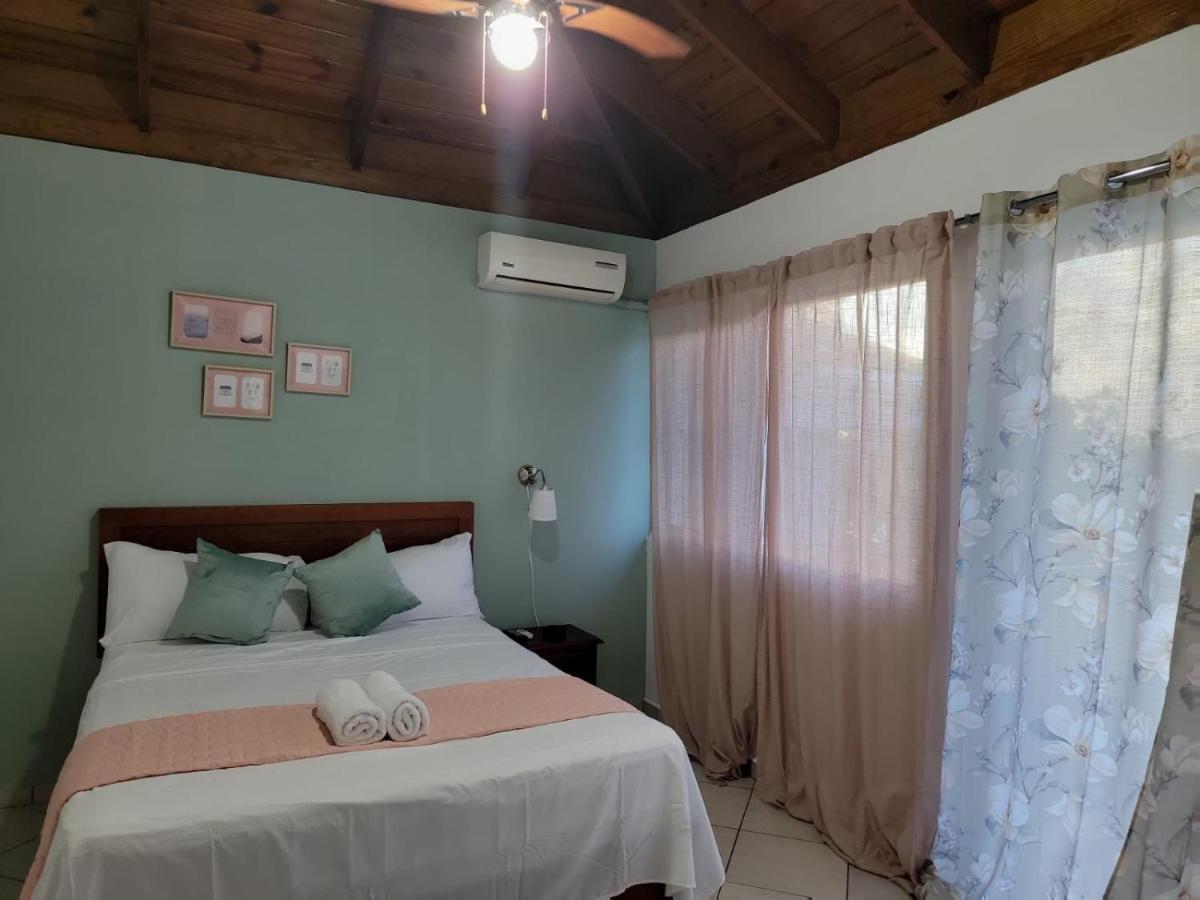 Hotel Sea Breeze Sosua Exterior photo