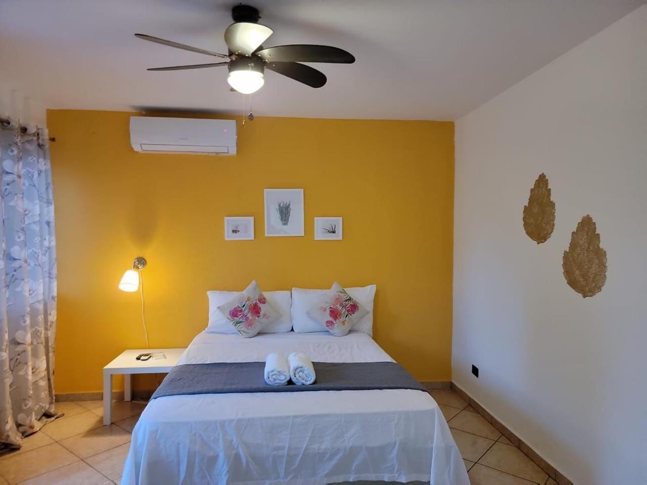 Hotel Sea Breeze Sosua Exterior photo