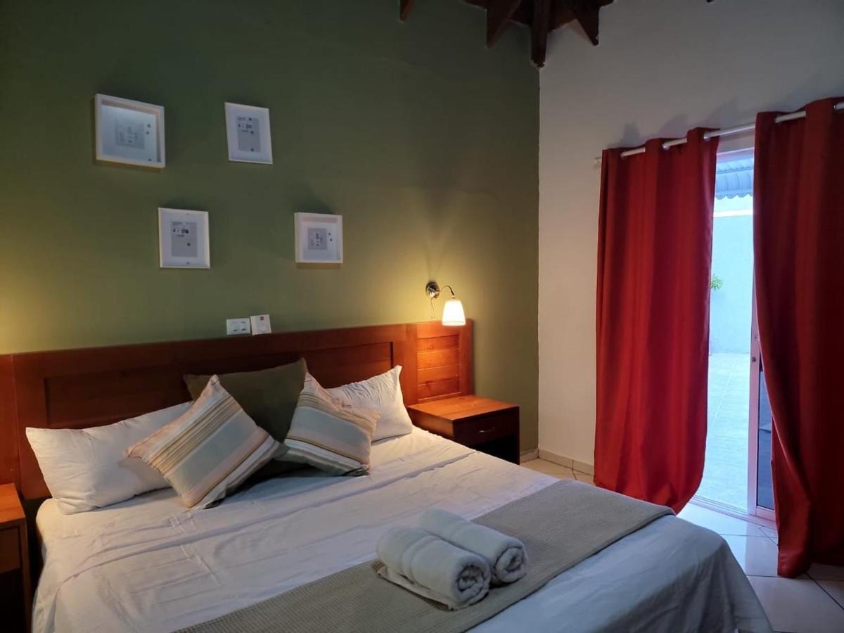 Hotel Sea Breeze Sosua Exterior photo